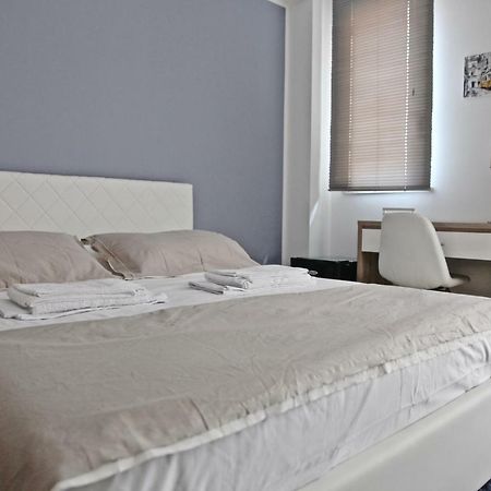 Casaleo Hotel Кампофеличе ди Рокела Екстериор снимка