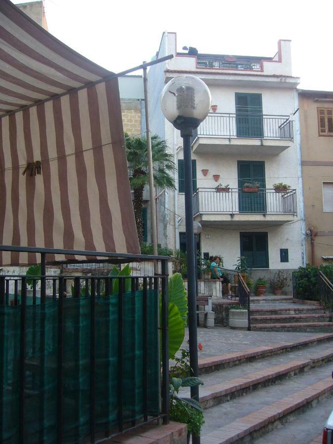 Casaleo Hotel Кампофеличе ди Рокела Екстериор снимка