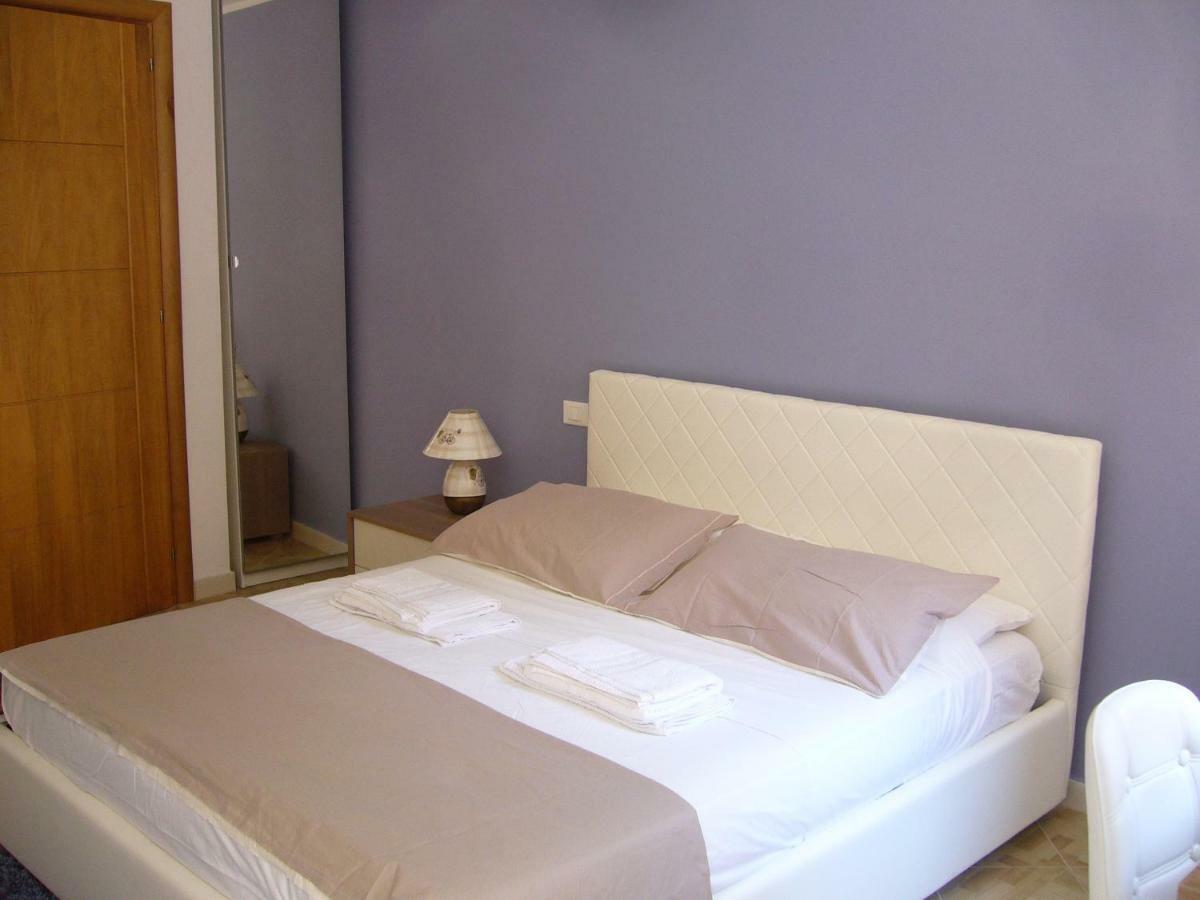 Casaleo Hotel Кампофеличе ди Рокела Екстериор снимка