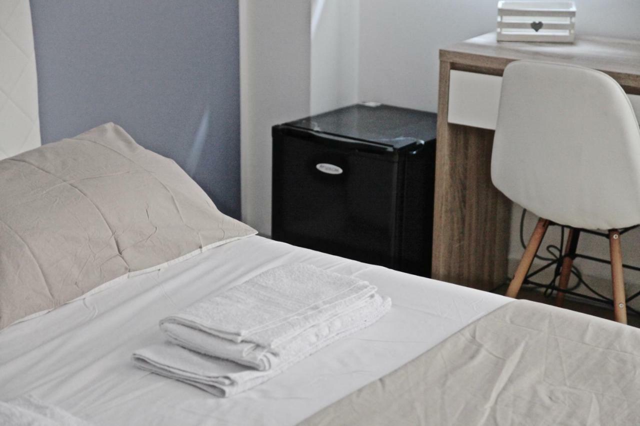 Casaleo Hotel Кампофеличе ди Рокела Екстериор снимка
